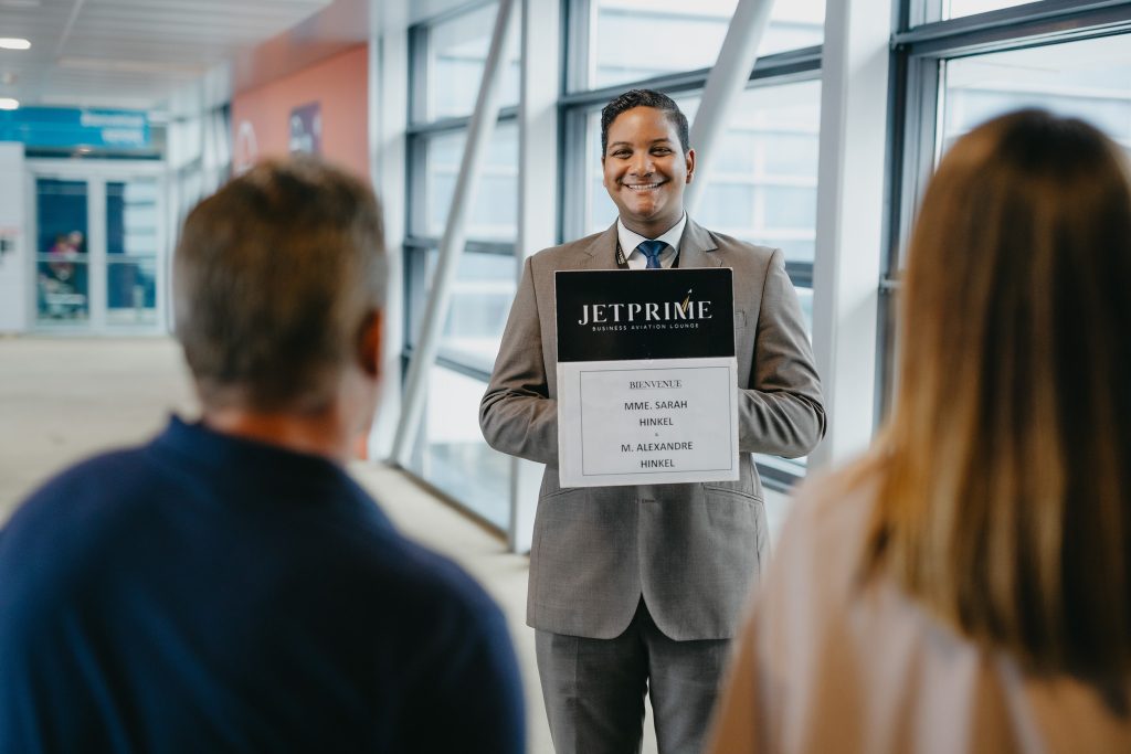 Welcoming-of-guests-at-aircraft